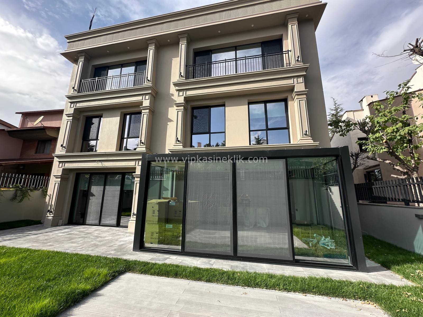 Villa Özel Sineklikleri